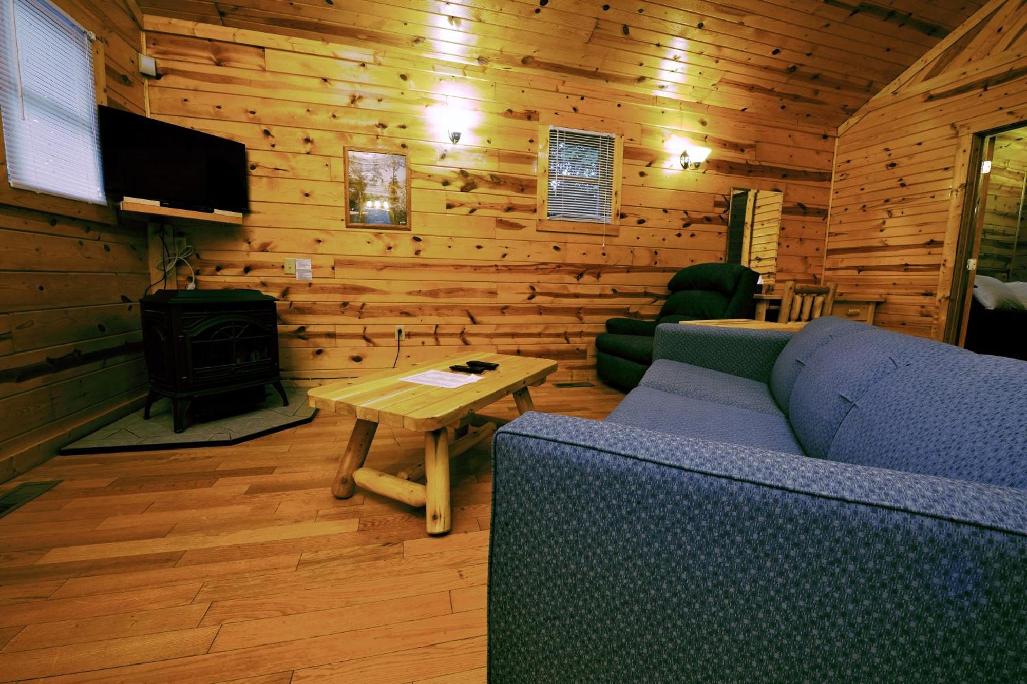 The Cabins At Pine Haven - Beckley 비버 외부 사진