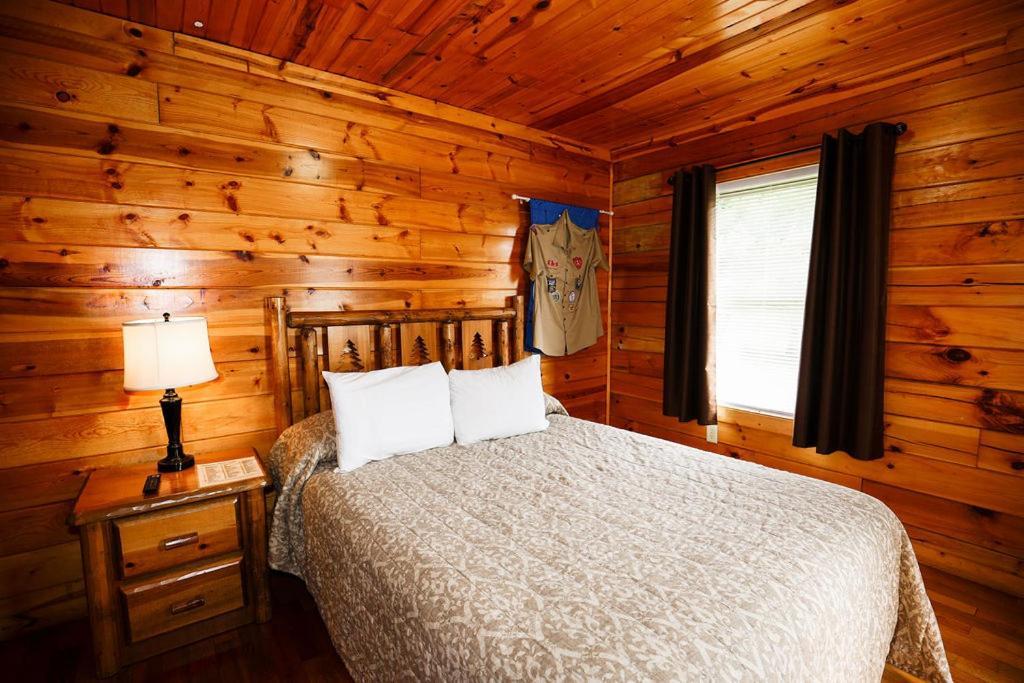 The Cabins At Pine Haven - Beckley 비버 외부 사진