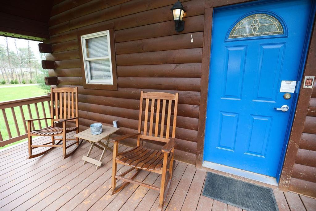 The Cabins At Pine Haven - Beckley 비버 외부 사진